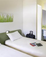 Ibis Budget Dommartin Cuiseaux