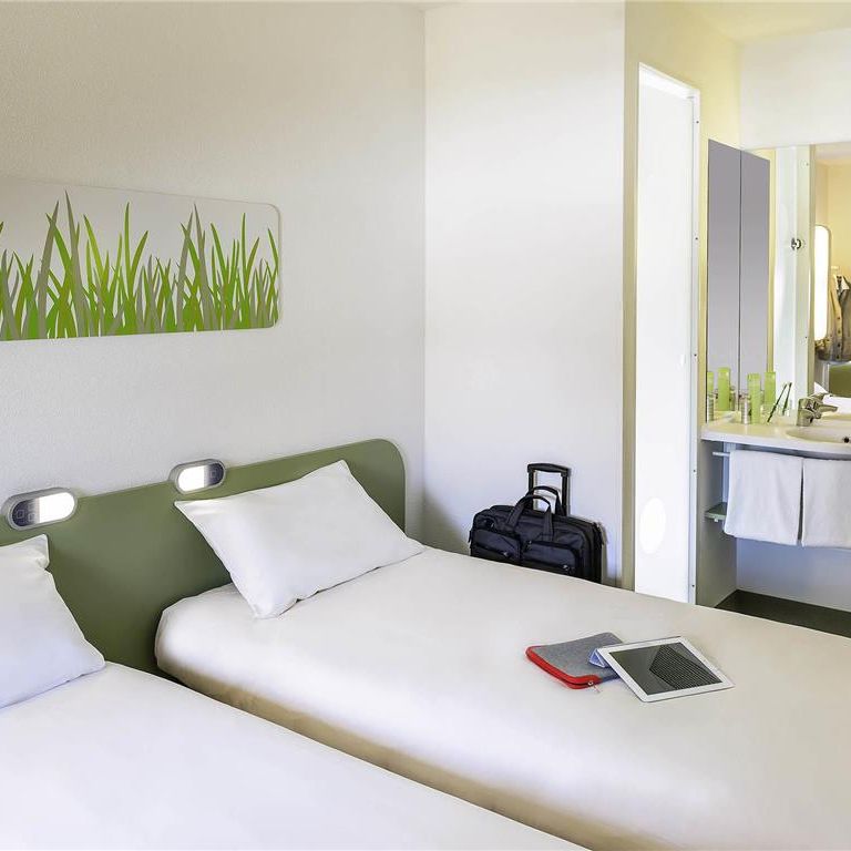 Ibis Budget Dommartin Cuiseaux