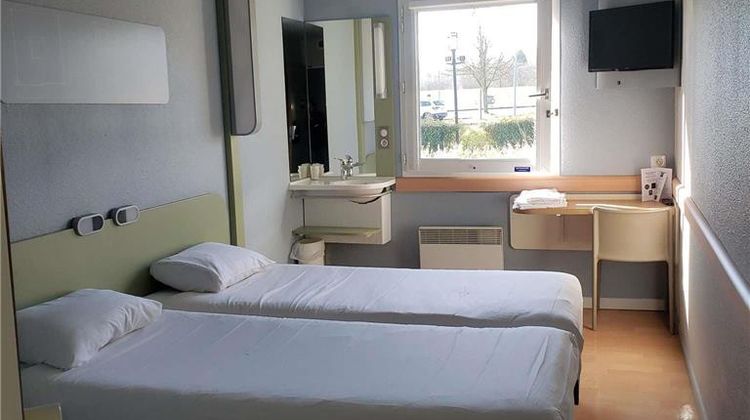 Ibis Budget Dommartin Cuiseaux Room