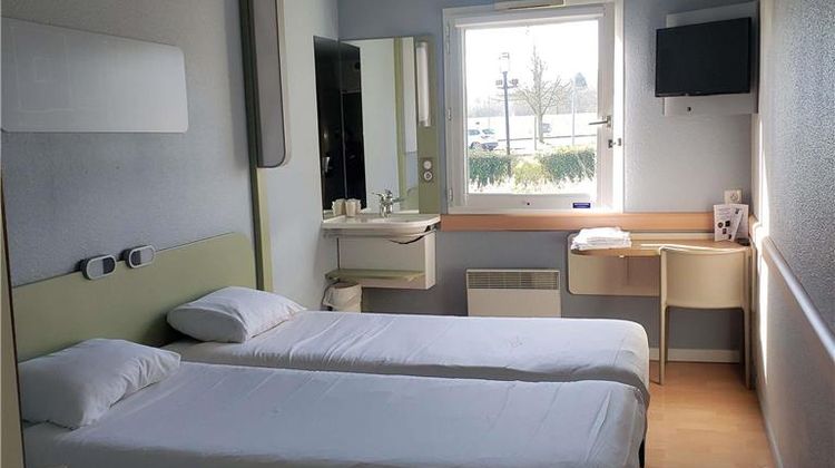 Ibis Budget Dommartin Cuiseaux Room