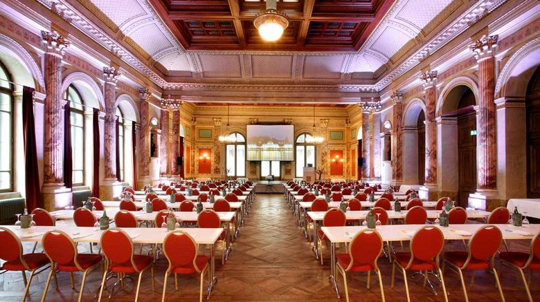 <b>Hotel Schweizerhof Luzern Ballroom</b>. Images powered by <a href="https://iceportal.shijigroup.com/" title="IcePortal" target="_blank">IcePortal</a>.