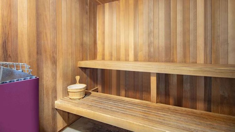 Baymont Inn & Suites Spa