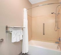Baymont Inn & Suites Room