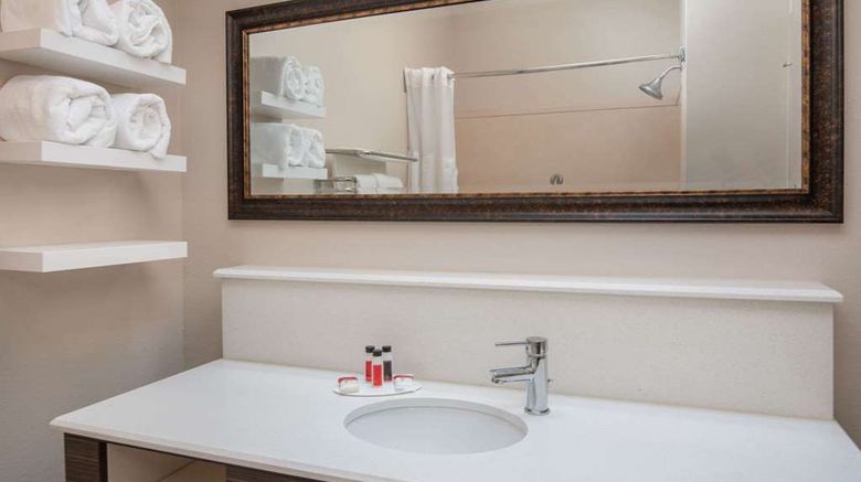 <b>Baymont Inn & Suites Room</b>. Images powered by <a href="https://iceportal.shijigroup.com/" title="IcePortal" target="_blank">IcePortal</a>.