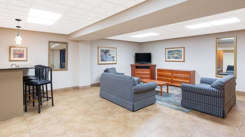 <b>Ramada by Wyndham Midtown Grand Island Meeting</b>. Images powered by <a href="https://iceportal.shijigroup.com/" title="IcePortal" target="_blank">IcePortal</a>.