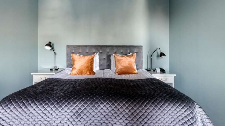 <b>Best Western Hotel Statt Katrineholm Suite</b>. Images powered by <a href="https://iceportal.shijigroup.com/" title="IcePortal" target="_blank">IcePortal</a>.