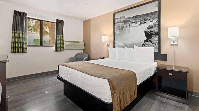 <b>SureStay by Best Western Twin Falls Room</b>. Images powered by <a href="https://iceportal.shijigroup.com/" title="IcePortal" target="_blank">IcePortal</a>.