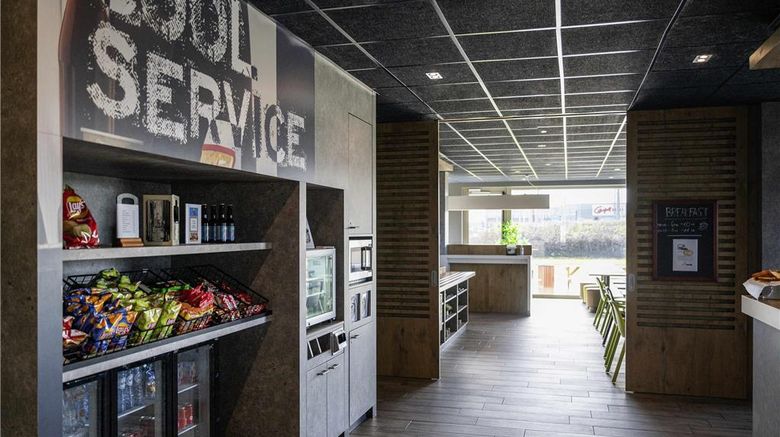 <b>Ibis Budget Oostende Airport Exterior</b>. Images powered by <a href="https://iceportal.shijigroup.com/" title="IcePortal" target="_blank">IcePortal</a>.