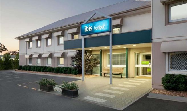 Ibis Budget Canberra Exterior