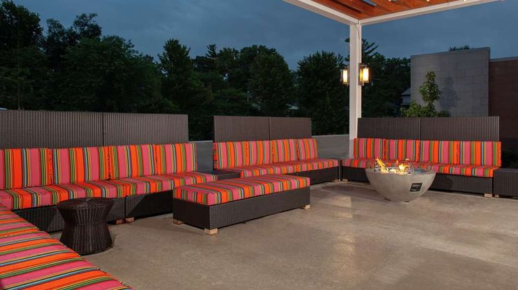 Home2 Suites Bloomington Exterior
