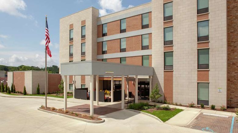 <b>Home2 Suites Bloomington Exterior</b>. Images powered by <a href="https://iceportal.shijigroup.com/" title="IcePortal" target="_blank">IcePortal</a>.