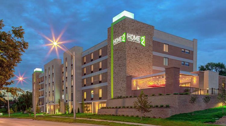 Home2 Suites Bloomington Exterior