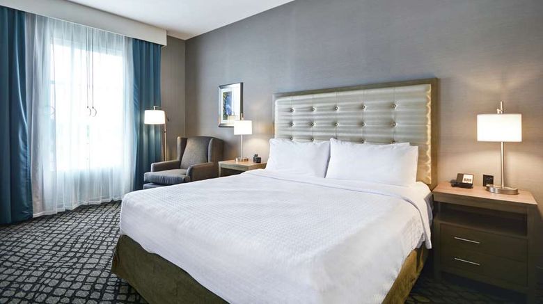 <b>Homewood Suites by Hilton Warren Detroit Room</b>. Images powered by <a href="https://iceportal.shijigroup.com/" title="IcePortal" target="_blank">IcePortal</a>.