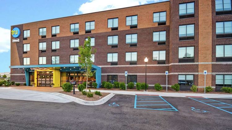 Tru by Hilton Sterling Heights Detroit Exterior