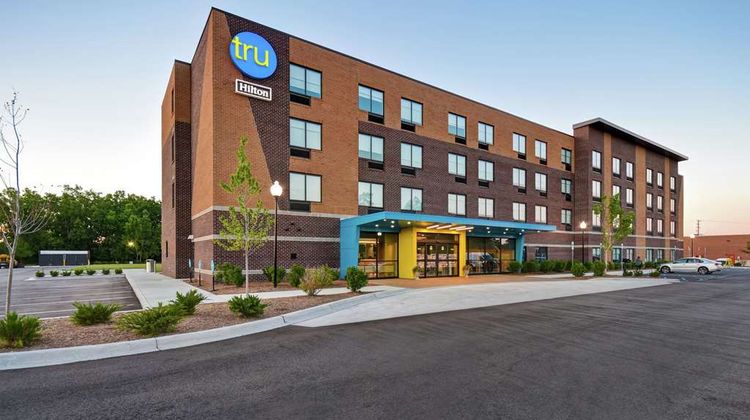 Tru by Hilton Sterling Heights Detroit Exterior