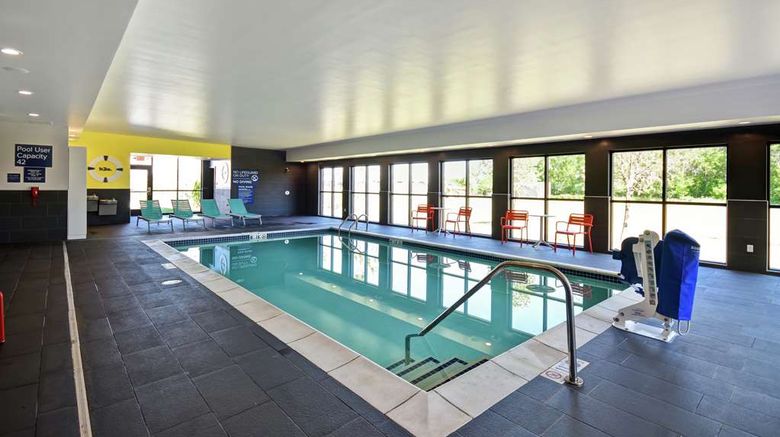 <b>Tru by Hilton Sterling Heights Detroit Pool</b>. Images powered by <a href="https://iceportal.shijigroup.com/" title="IcePortal" target="_blank">IcePortal</a>.