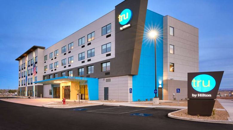 <b>Tru by Hilton St. George Exterior</b>. Images powered by <a href="https://iceportal.shijigroup.com/" title="IcePortal" target="_blank">IcePortal</a>.