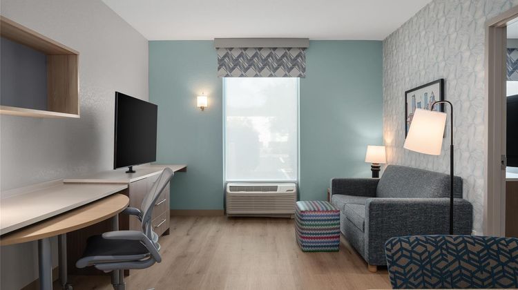 Home2 Suites by Hilton Brandon Room