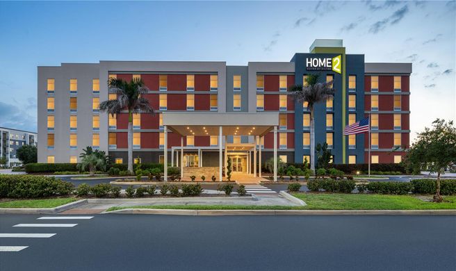 Home2 Suites by Hilton Brandon Exterior