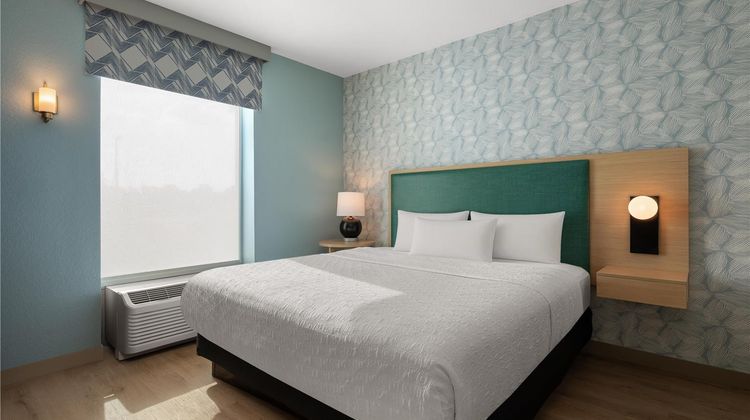 Home2 Suites by Hilton Brandon Room
