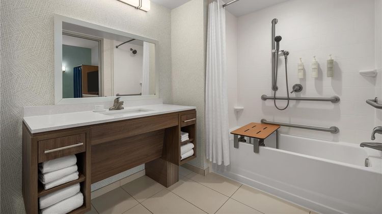 Home2 Suites by Hilton Brandon Room