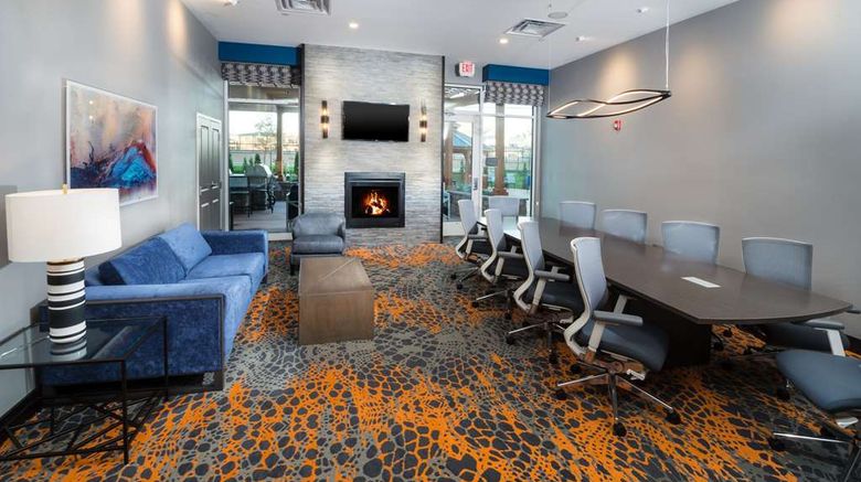 <b>Homewood Suites Tulsa Catoosa Meeting</b>. Images powered by <a href="https://iceportal.shijigroup.com/" title="IcePortal" target="_blank">IcePortal</a>.