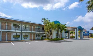 Baymont Inn & Suites Punta Gorda