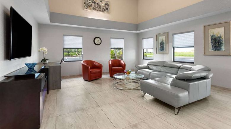 <b>Baymont Inn & Suites Punta Gorda Lobby</b>. Images powered by <a href="https://iceportal.shijigroup.com/" title="IcePortal" target="_blank">IcePortal</a>.
