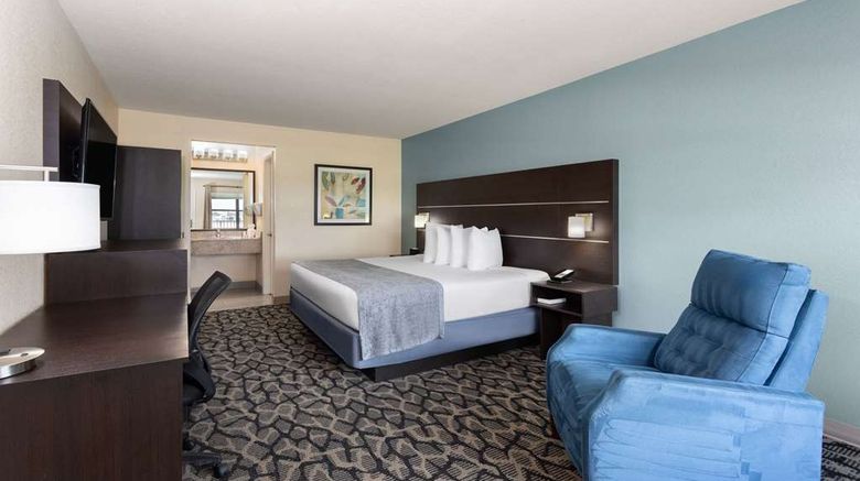 <b>Baymont Inn & Suites Punta Gorda Room</b>. Images powered by <a href="https://iceportal.shijigroup.com/" title="IcePortal" target="_blank">IcePortal</a>.