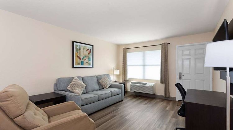 Baymont Inn & Suites Punta Gorda Suite