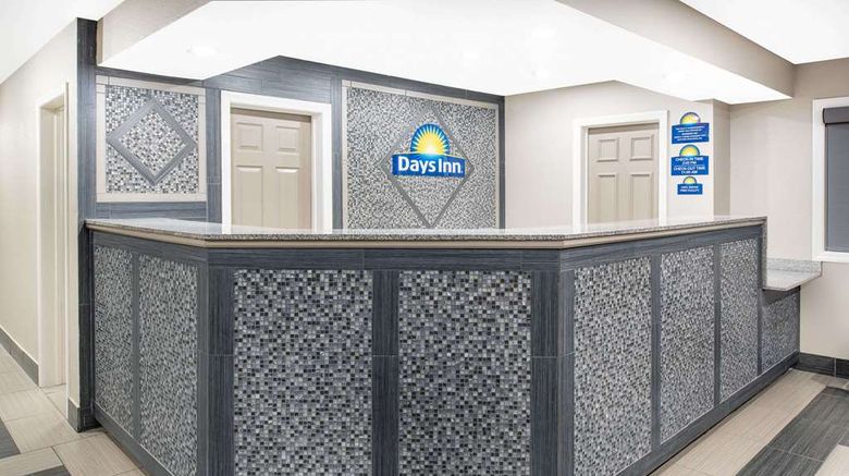 <b>Days Inn by Wyndham Carthage Lobby</b>. Images powered by <a href="https://iceportal.shijigroup.com/" title="IcePortal" target="_blank">IcePortal</a>.