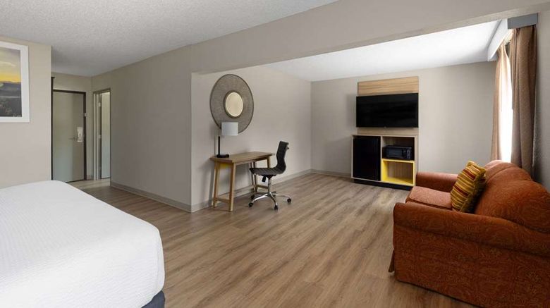 <b>Days Inn by Wyndham Carthage Suite</b>. Images powered by <a href="https://iceportal.shijigroup.com/" title="IcePortal" target="_blank">IcePortal</a>.