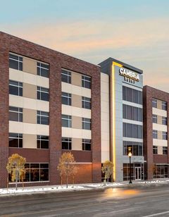Cambria hotel & suites