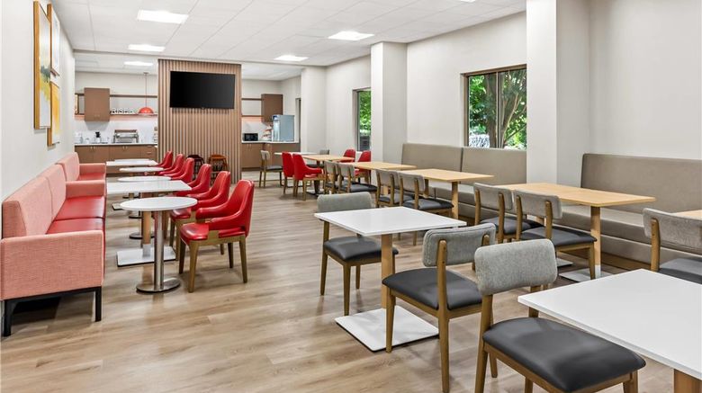 <b>Comfort Inn Restaurant</b>. Images powered by <a href="https://iceportal.shijigroup.com/" title="IcePortal" target="_blank">IcePortal</a>.