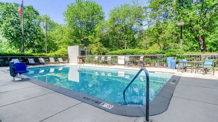 Comfort Inn Raleigh Midtown Pool