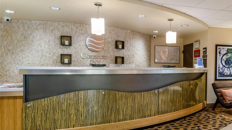 Comfort Inn Raleigh Midtown Lobby