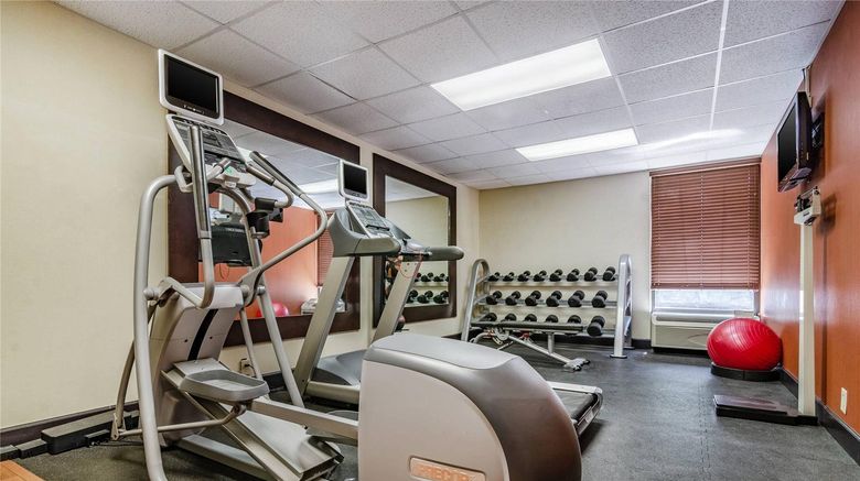 <b>Comfort Inn Raleigh Midtown Health</b>. Images powered by <a href="https://iceportal.shijigroup.com/" title="IcePortal" target="_blank">IcePortal</a>.