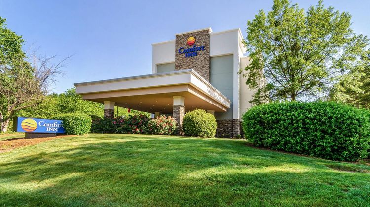 Comfort Inn Raleigh Midtown Exterior