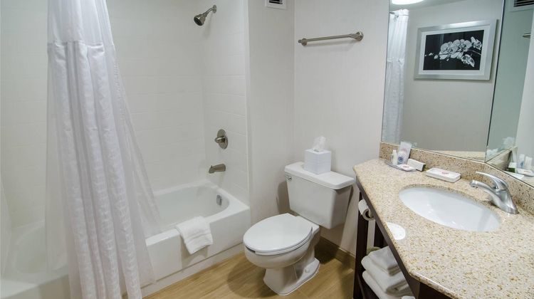 Comfort Inn Raleigh Midtown Room