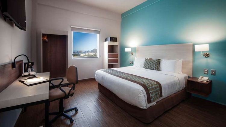 Comfort Inn & Suites Los Cabos Room