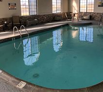 Quality Inn & Suites Mount Vernon Pool