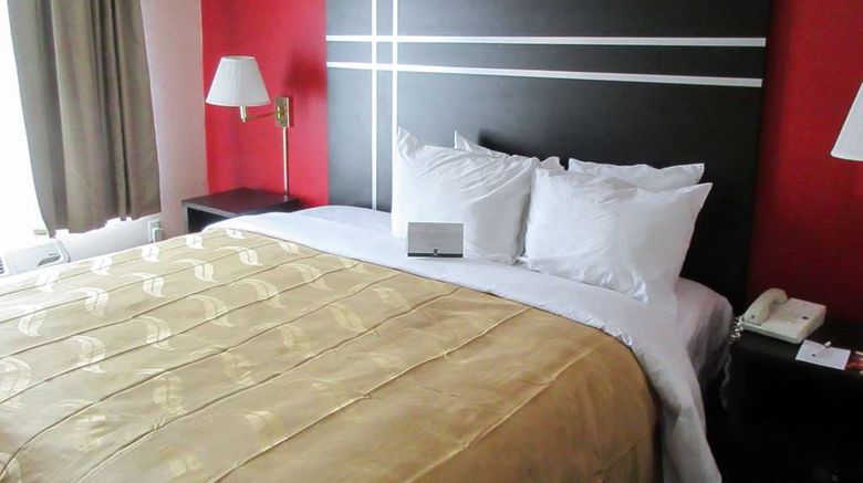 <b>Quality Suites Forest Park Suite</b>. Images powered by <a href="https://iceportal.shijigroup.com/" title="IcePortal" target="_blank">IcePortal</a>.
