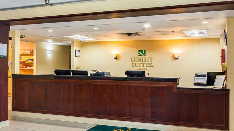 <b>Quality Suites Forest Park Lobby</b>. Images powered by <a href="https://iceportal.shijigroup.com/" title="IcePortal" target="_blank">IcePortal</a>.