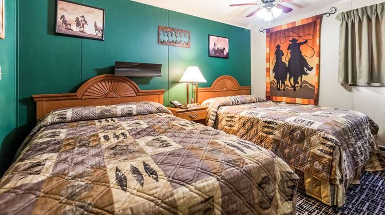 Rodeway Inn & Suites Big Water Room