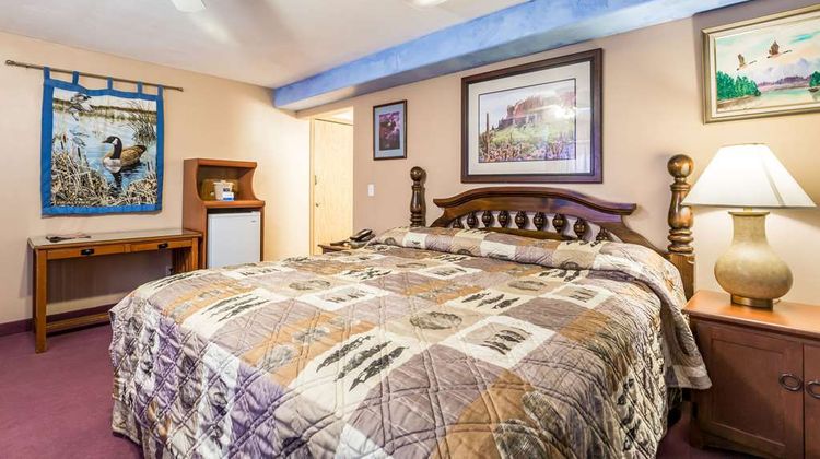 Rodeway Inn & Suites Big Water Room