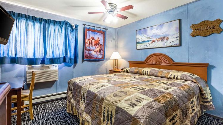 Rodeway Inn & Suites Big Water Room