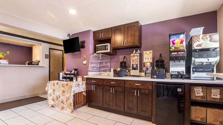 Rodeway Inn & Suites Big Water Restaurant