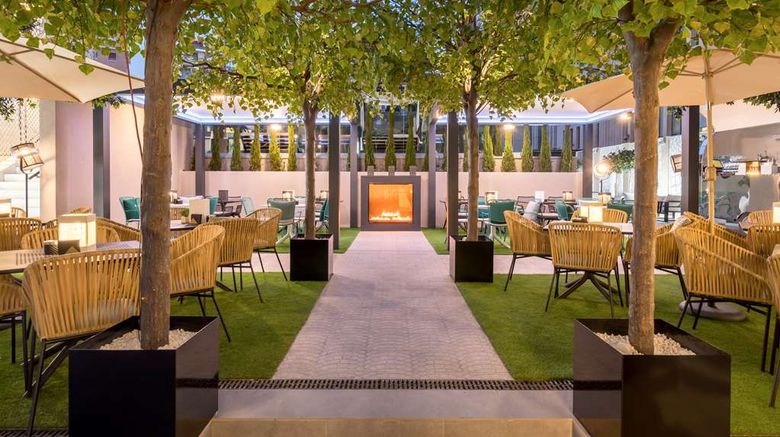 <b>Barcelo Imagine Restaurant</b>. Images powered by <a href="https://iceportal.shijigroup.com/" title="IcePortal" target="_blank">IcePortal</a>.