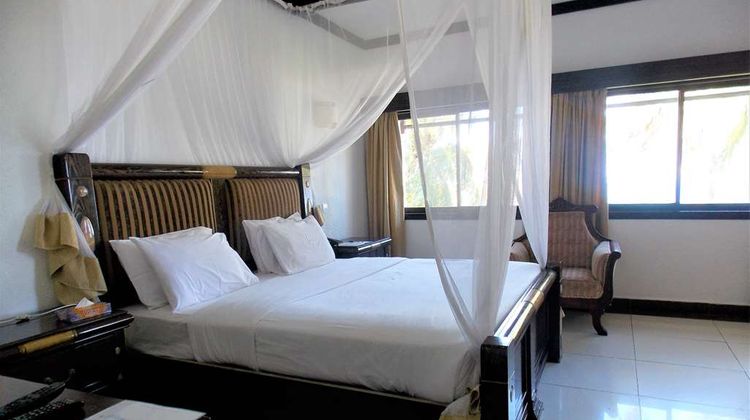 Muthu Nyali Beach Hotel and Spa Suite