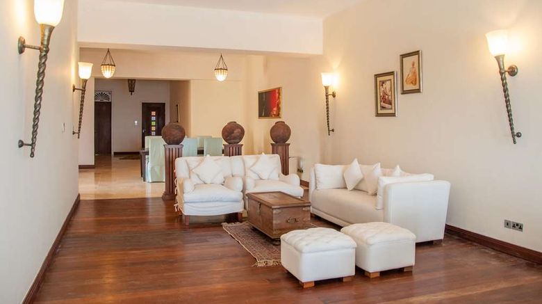 <b>Sun Africa Beach Resort Restaurant</b>. Images powered by <a href="https://iceportal.shijigroup.com/" title="IcePortal" target="_blank">IcePortal</a>.